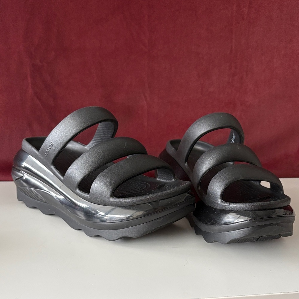 Crocs Mega Crush Triple Strap Sandal - women’s size 8